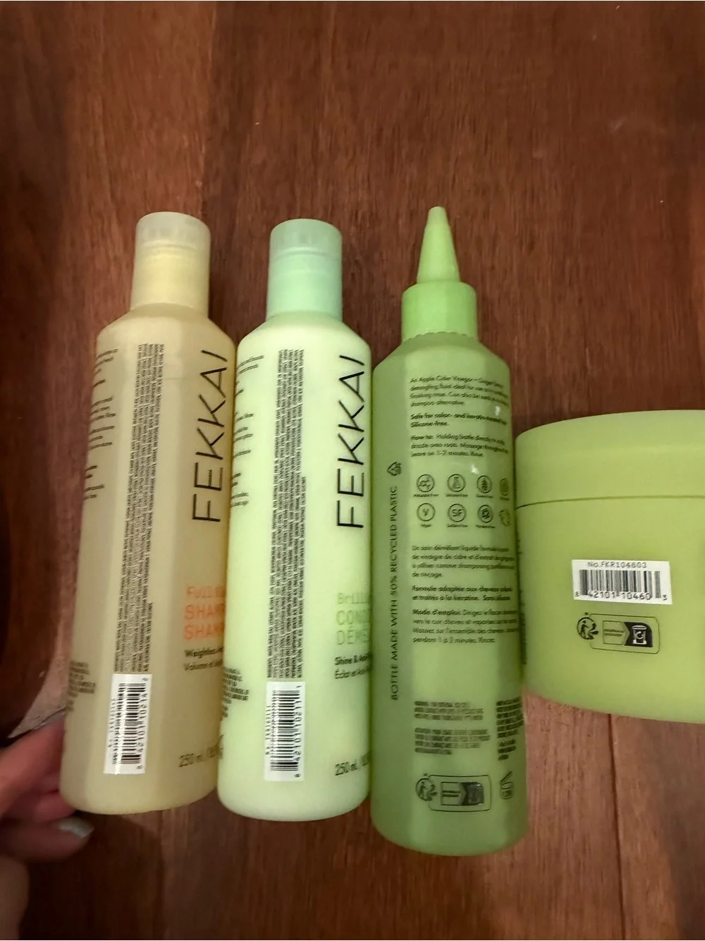 Fekkai shampoo/conditioner/ scalp rinse/ scalp mask.